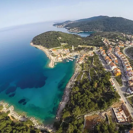 Appartamento Lovely In With Kitchen Mali Lošinj